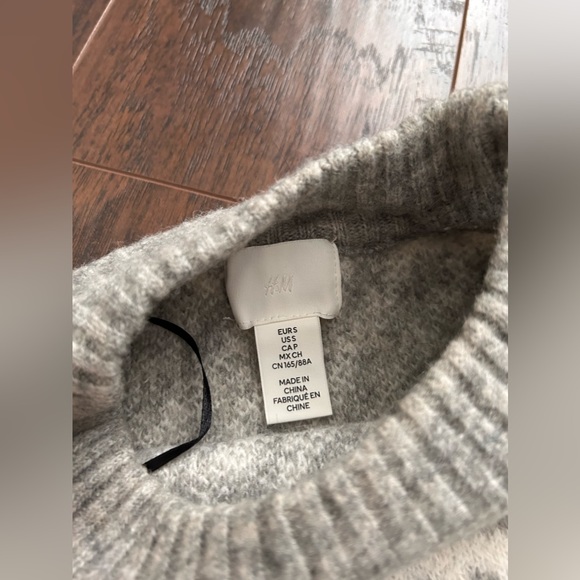 H&M Long Jacquard-knit Sweater - Picture 7 of 8